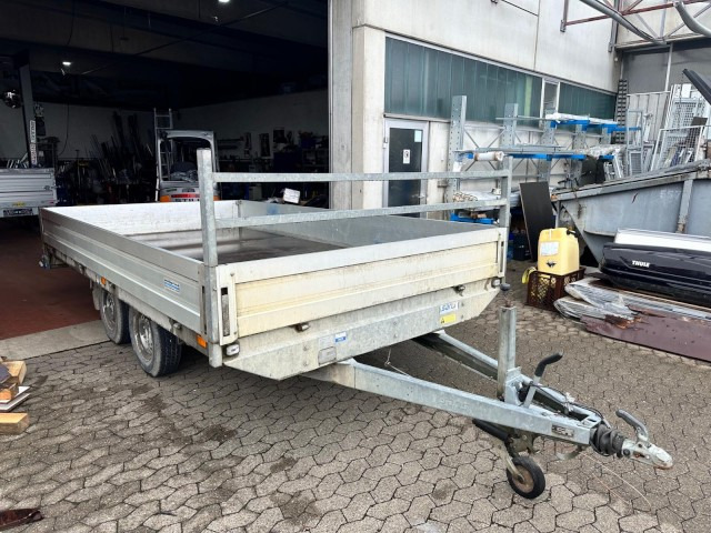 Saris Hochlader PL 406 224, 3,5 to. 4060 x 2240 x 350 mm - مقطورات السيارات: صور 1 Saris Hochlader PL 406 224, 3,5 to. 4060 x 2240 x 350 mm - مقطورات السيارات: صور 1