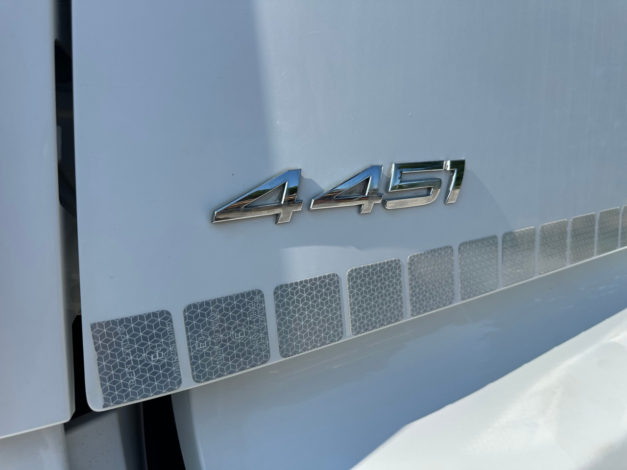 MERCEDES-BENZ Arocs 4451 10x4 Kipper - قلابات: صور 3 MERCEDES-BENZ Arocs 4451 10x4 Kipper - قلابات: صور 3