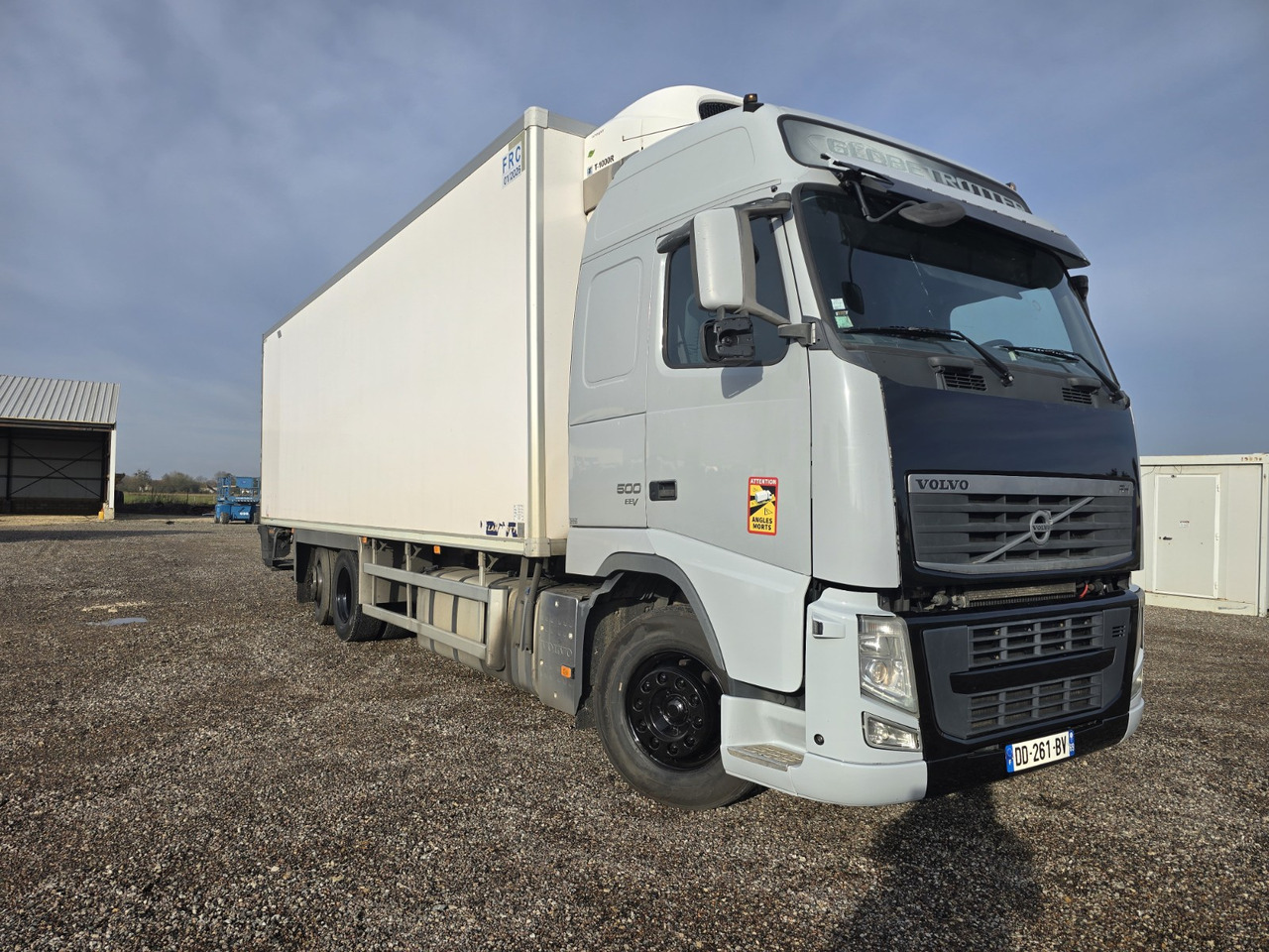 VOLVO FH500 - EEV - 6x2 - Steering Axle - Frigo - Meat Rail - مبردة شاحنة: صور 1 VOLVO FH500 - EEV - 6x2 - Steering Axle - Frigo - Meat Rail - مبردة شاحنة: صور 1