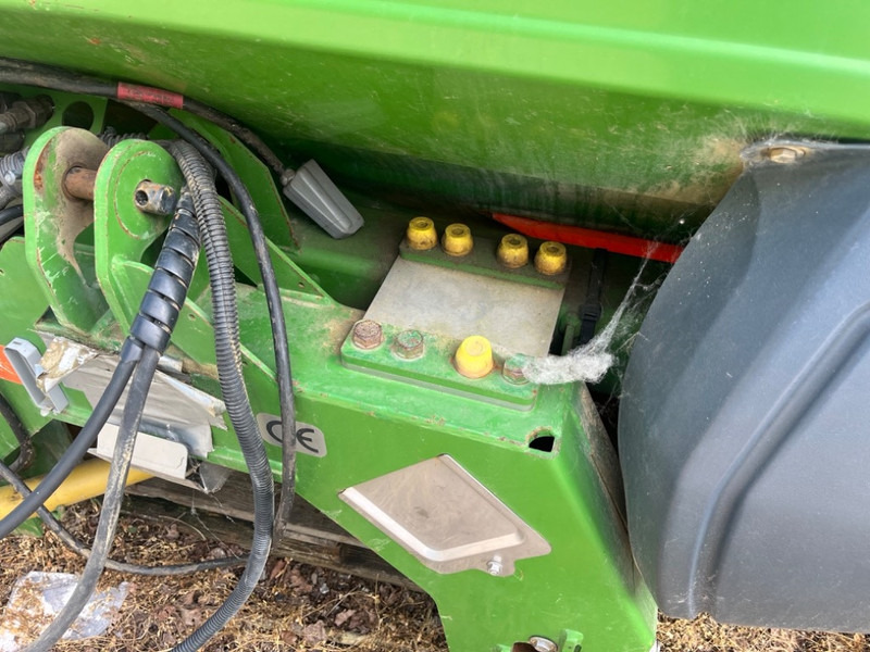 Amazone ZA-M 1500 Profis - آلة رش الأسمدة: صور 3 Amazone ZA-M 1500 Profis - آلة رش الأسمدة: صور 3