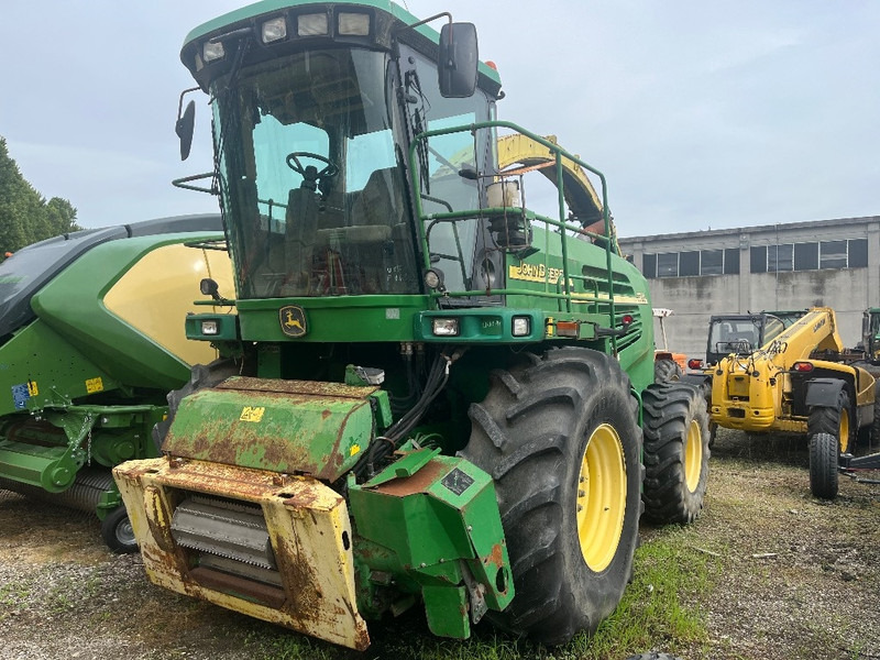 John Deere 7700 - حصادة الأعلاف: صور 2 John Deere 7700 - حصادة الأعلاف: صور 2