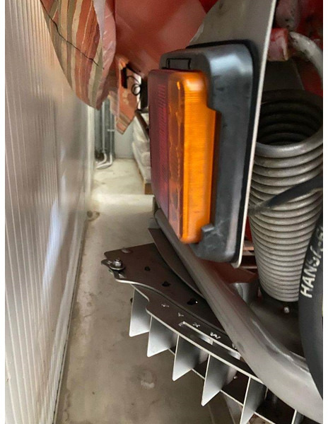 Kuhn Axis 40.1 W - آلة رش الأسمدة: صور 4 Kuhn Axis 40.1 W - آلة رش الأسمدة: صور 4