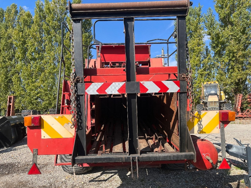 Massey Ferguson 187 - مكبس البالات المستطيله: صور 3 Massey Ferguson 187 - مكبس البالات المستطيله: صور 3