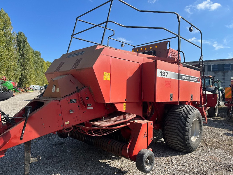 Massey Ferguson 187 - مكبس البالات المستطيله: صور 1 Massey Ferguson 187 - مكبس البالات المستطيله: صور 1