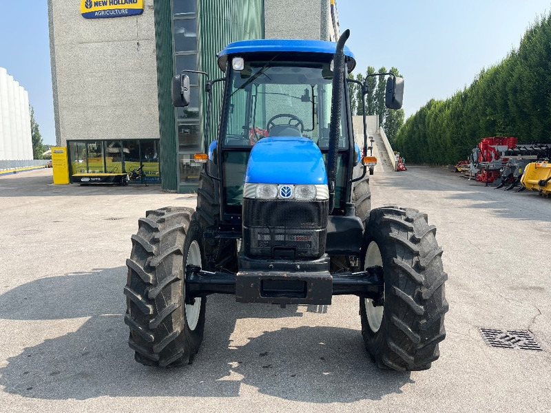 New Holland TD 90 D - جرار: صور 2 New Holland TD 90 D - جرار: صور 2