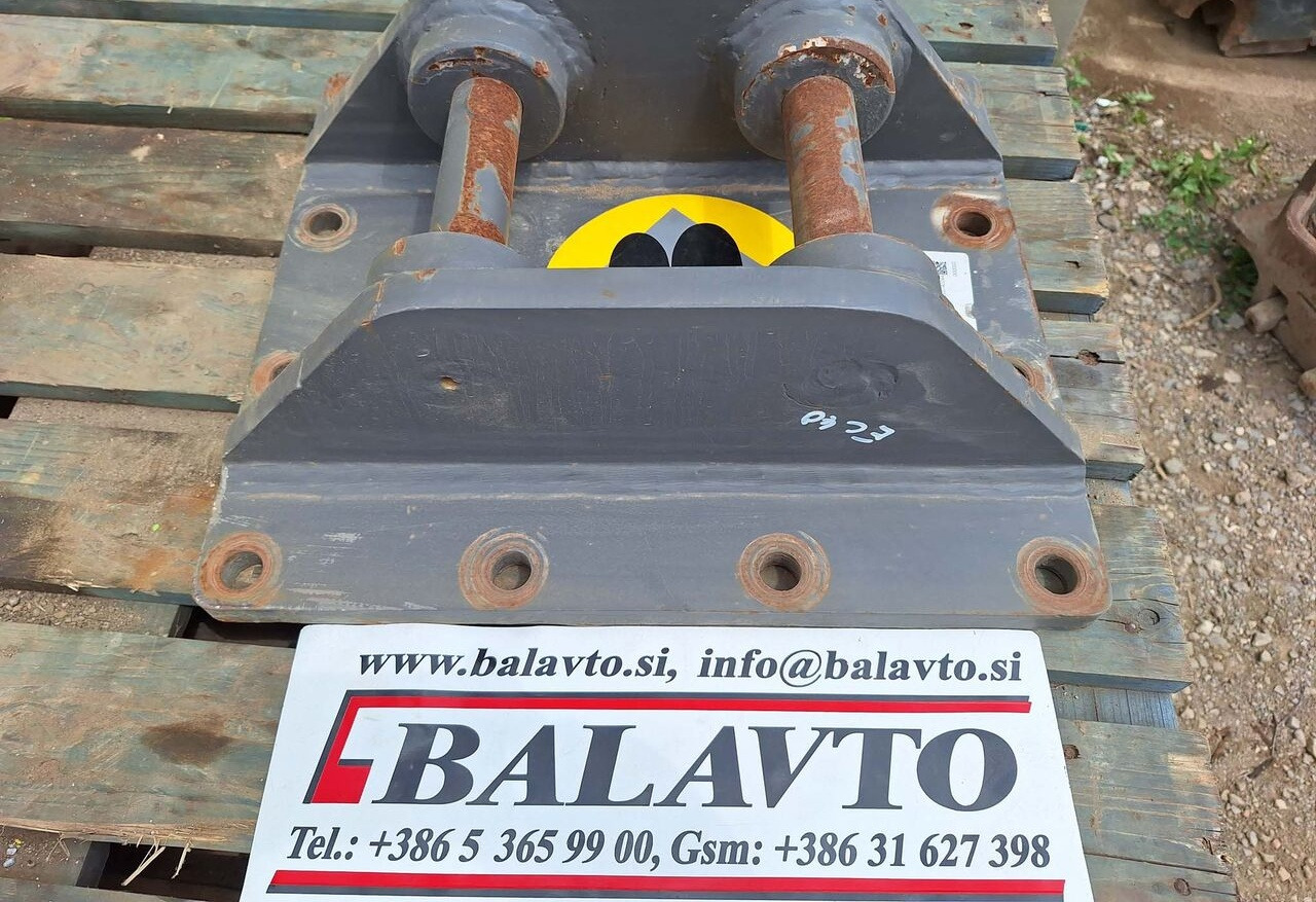 Attachment plate - وصلة الربط للمعدات المعلقة - حفارة: صور 1 Attachment plate - وصلة الربط للمعدات المعلقة - حفارة: صور 1