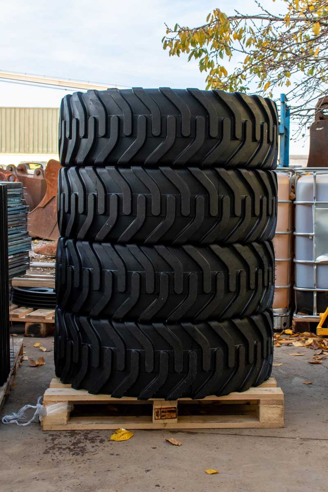 Bandenmarkt 315/70R22.5 - عجلات - حفارة: صور 1 Bandenmarkt 315/70R22.5 - عجلات - حفارة: صور 1