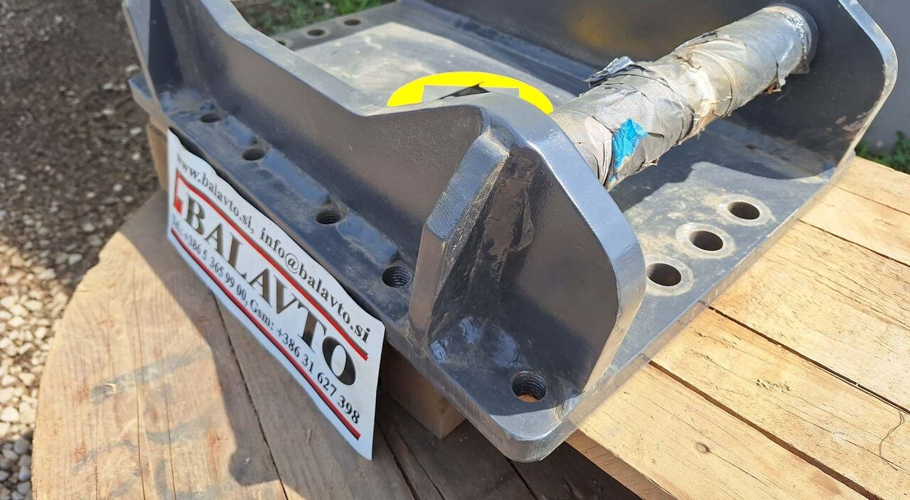 Breaker BAT140 attachment plate S60 for hydraulic breaker - وصلة الربط للمعدات المعلقة: صور 3 Breaker BAT140 attachment plate S60 for hydraulic breaker - وصلة الربط للمعدات المعلقة: صور 3