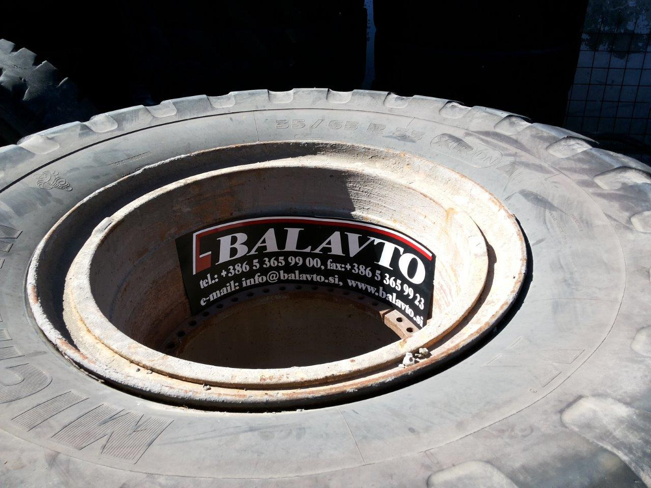 Caterpillar 988B - عجلات - آلات البناء: صور 1 Caterpillar 988B - عجلات - آلات البناء: صور 1