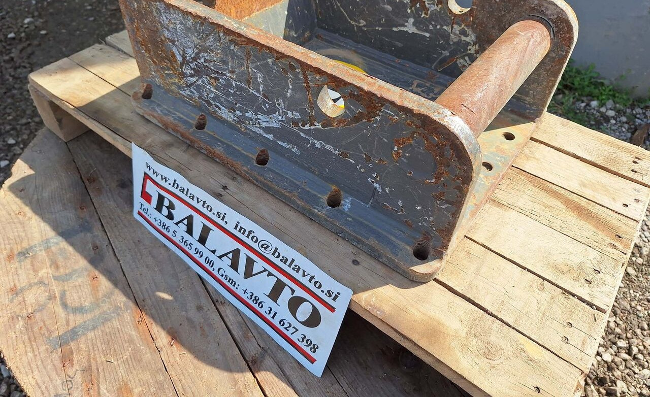 D&A 7V attachment plate for hydraulic breaker - وصلة الربط للمعدات المعلقة: صور 1 D&A 7V attachment plate for hydraulic breaker - وصلة الربط للمعدات المعلقة: صور 1