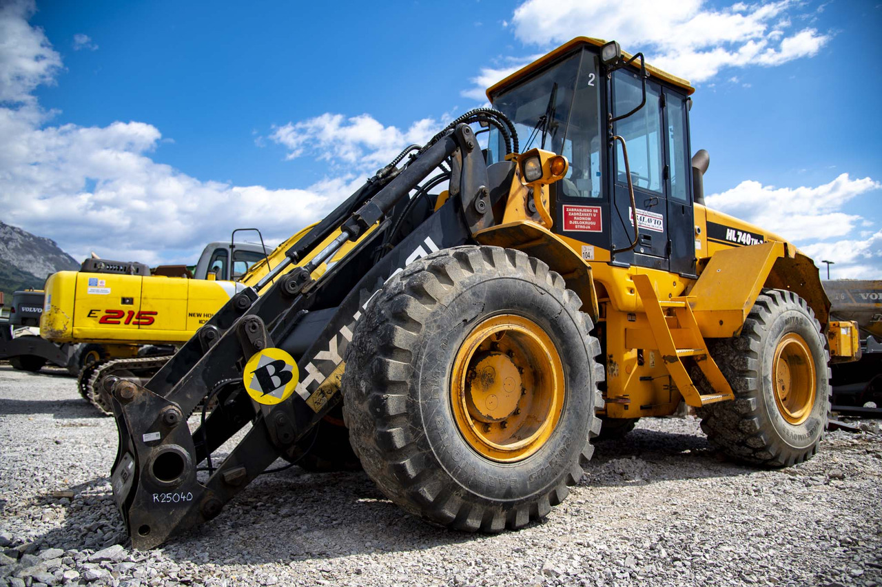 Hyundai HL740TM-7 - اللودر بعجل: صور 1 Hyundai HL740TM-7 - اللودر بعجل: صور 1