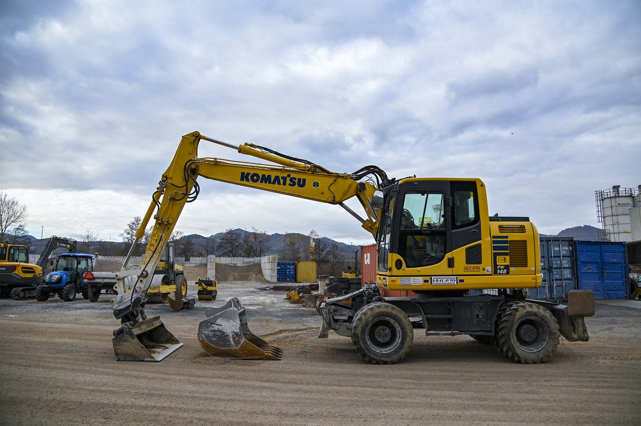 KOMATSU PW148-10 - حفارة على عجلات: صور 2 KOMATSU PW148-10 - حفارة على عجلات: صور 2