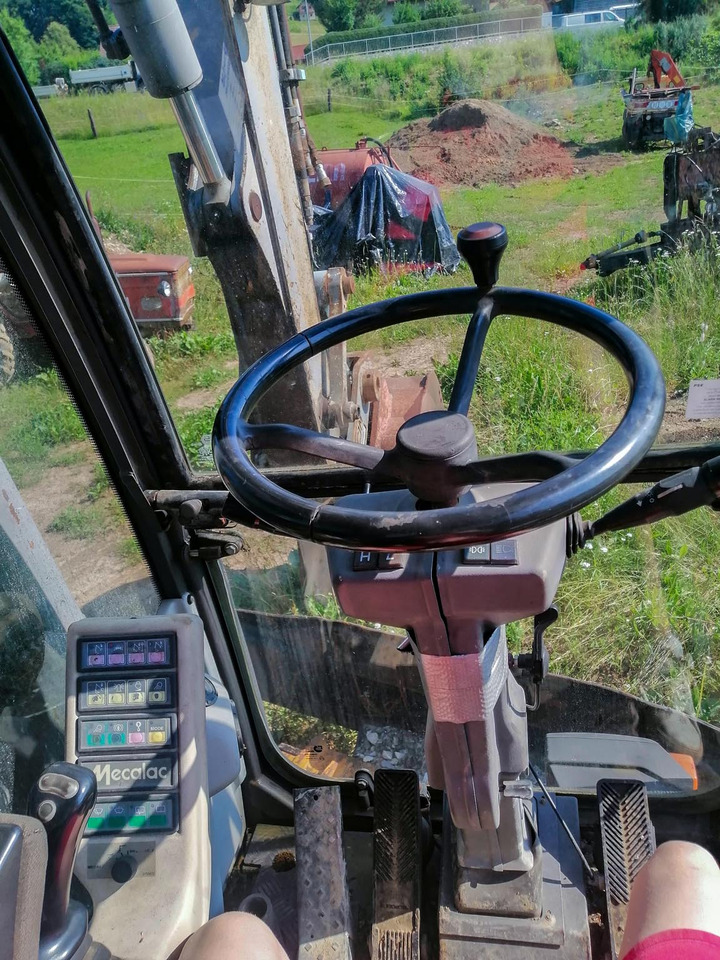 MECALAC 14 MXT - حفارة على عجلات: صور 3 MECALAC 14 MXT - حفارة على عجلات: صور 3