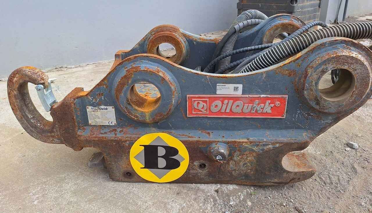 OilQuick hydraulic OQ70/55 - وصلة الربط للمعدات المعلقة - حفارة: صور 2 OilQuick hydraulic OQ70/55 - وصلة الربط للمعدات المعلقة - حفارة: صور 2