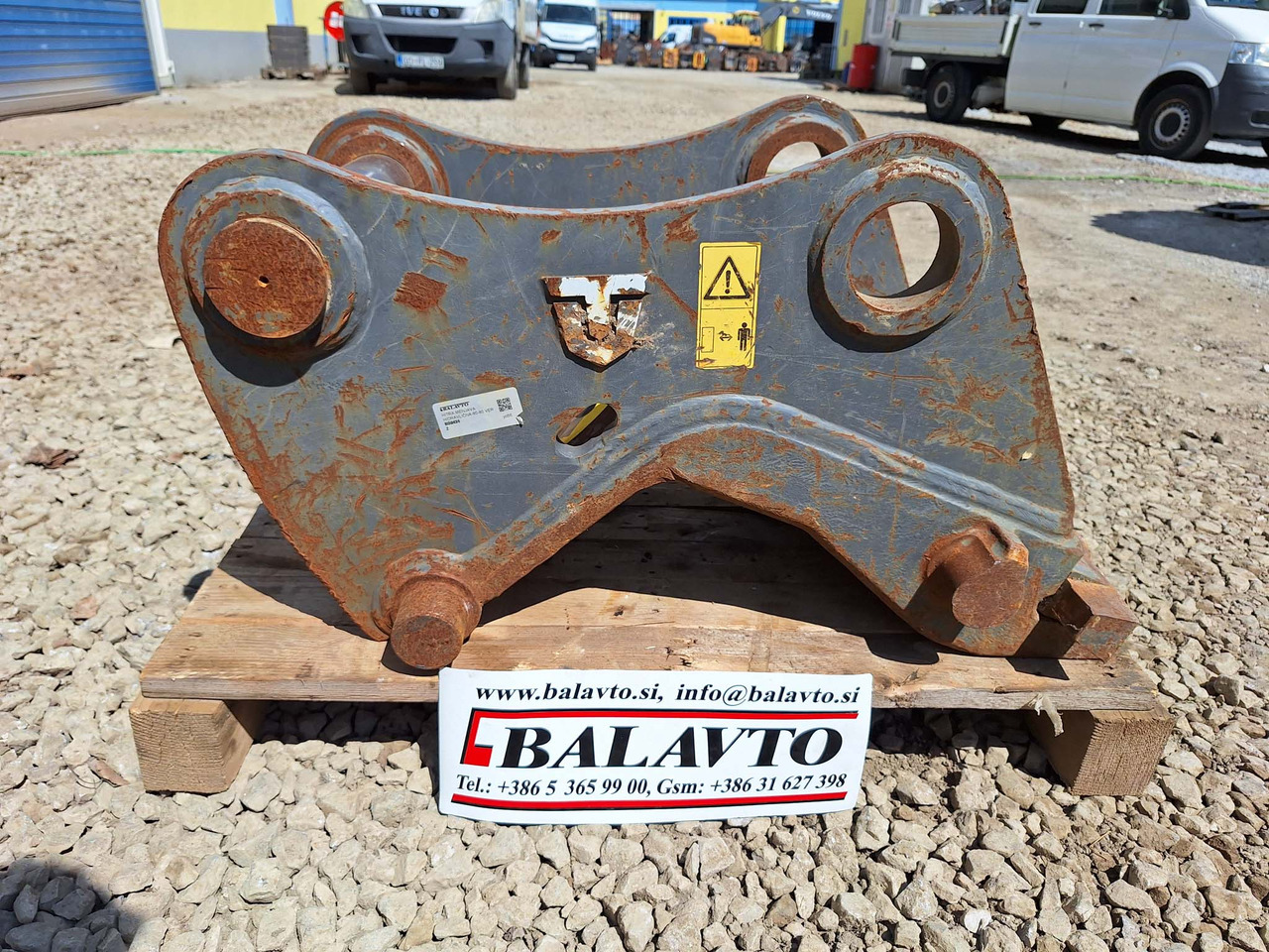 Trevi Benne hydraulic ARI Verachtert Volvo EC220E - وصلة الربط للمعدات المعلقة - آلات البناء: صور 1 Trevi Benne hydraulic ARI Verachtert Volvo EC220E - وصلة الربط للمعدات المعلقة - آلات البناء: صور 1