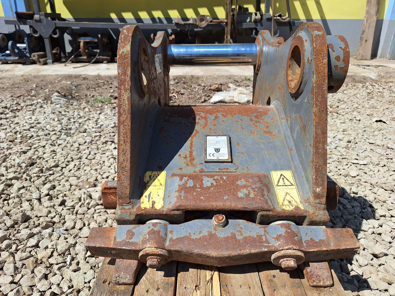 Trevi Benne hydraulic ARI Verachtert Volvo EC220E - وصلة الربط للمعدات المعلقة - آلات البناء: صور 3 Trevi Benne hydraulic ARI Verachtert Volvo EC220E - وصلة الربط للمعدات المعلقة - آلات البناء: صور 3