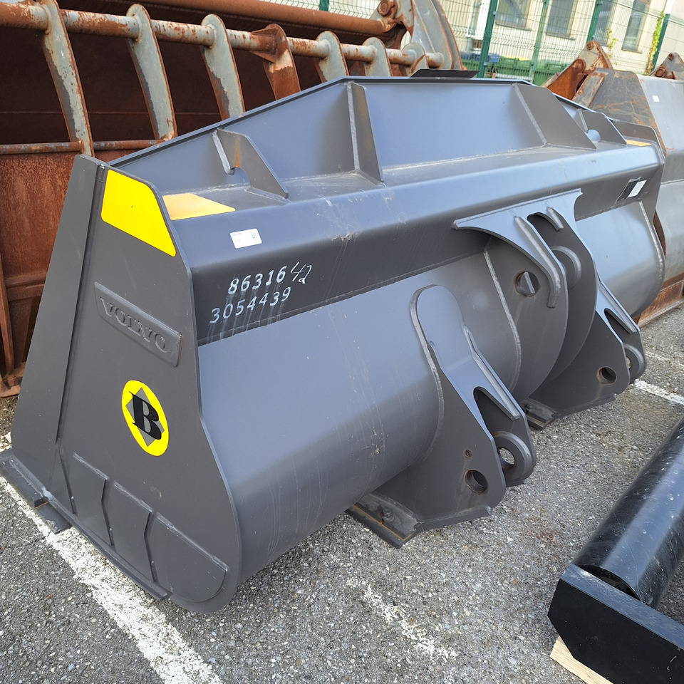 VOLVO 2880 mm for 18-22 ton wheel loaders - بكت شيول - آلات البناء: صور 3 VOLVO 2880 mm for 18-22 ton wheel loaders - بكت شيول - آلات البناء: صور 3