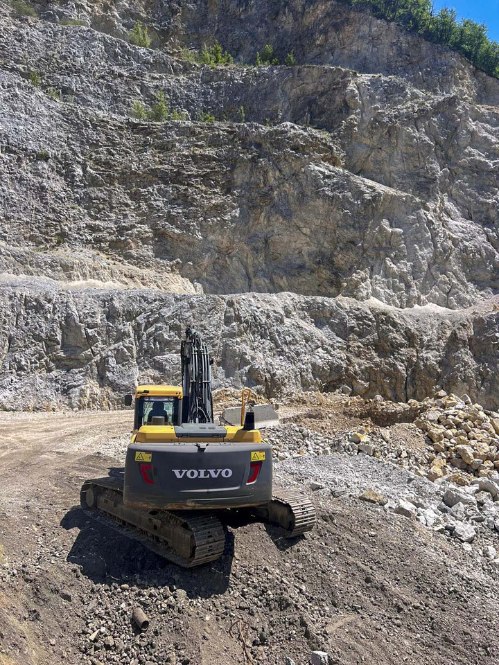 VOLVO EC220D - حفارات زحافة: صور 3 VOLVO EC220D - حفارات زحافة: صور 3