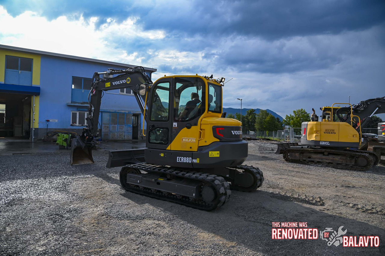 VOLVO ECR88D - حفارة مصغرة: صور 5 VOLVO ECR88D - حفارة مصغرة: صور 5