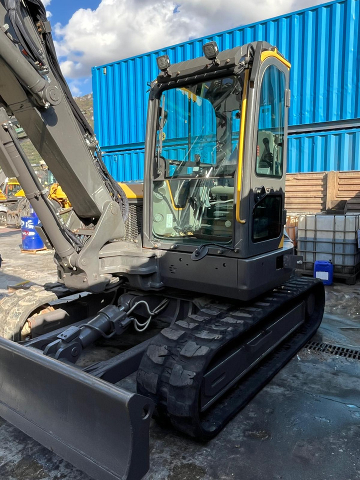 VOLVO ECR88D - حفارة مصغرة: صور 5 VOLVO ECR88D - حفارة مصغرة: صور 5