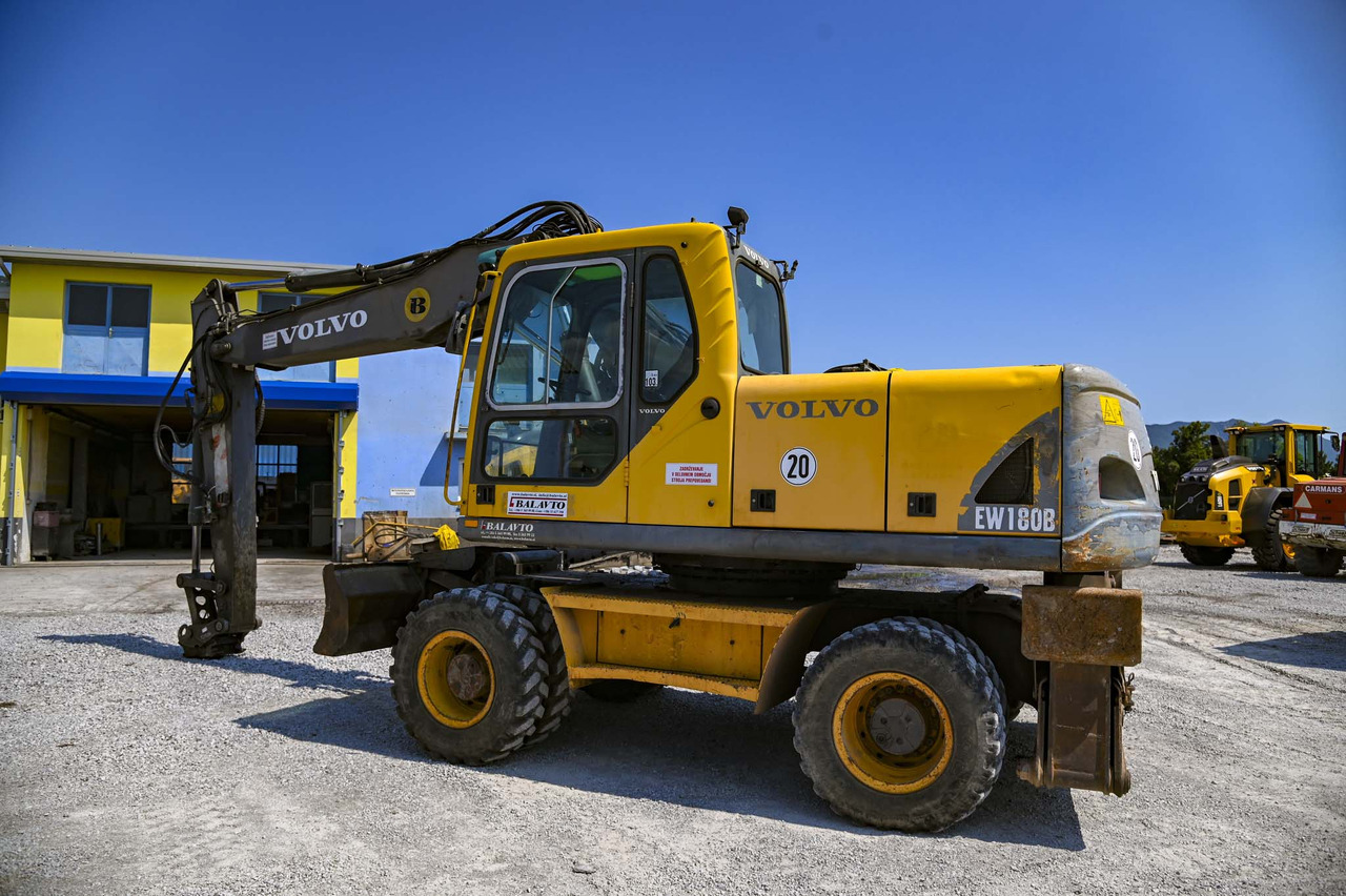 VOLVO EW180B - حفارة على عجلات: صور 3 VOLVO EW180B - حفارة على عجلات: صور 3