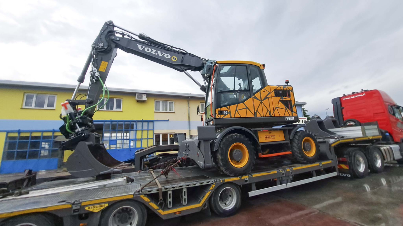 VOLVO EWR150E - حفارة على عجلات: صور 2 VOLVO EWR150E - حفارة على عجلات: صور 2