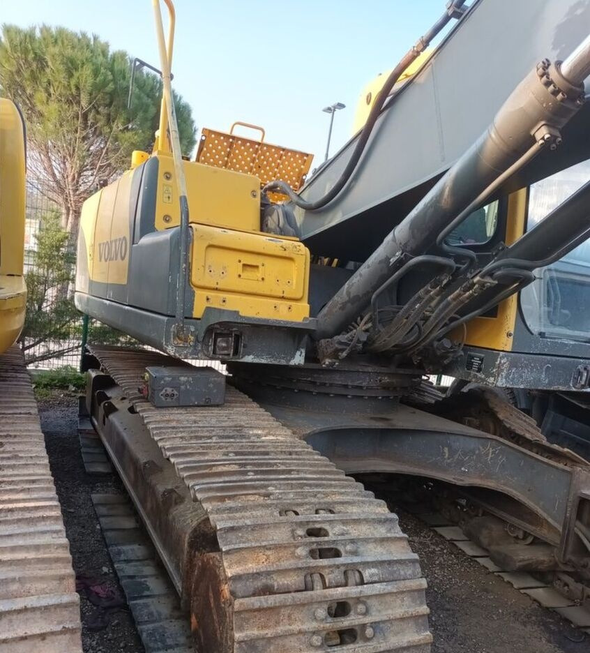 Volvo EC210BNL - حفارات زحافة: صور 3 Volvo EC210BNL - حفارات زحافة: صور 3