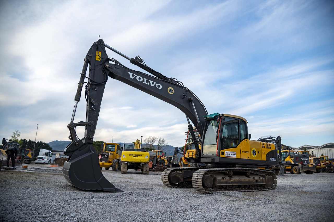Volvo EC210CNL - حفارات زحافة: صور 1 Volvo EC210CNL - حفارات زحافة: صور 1