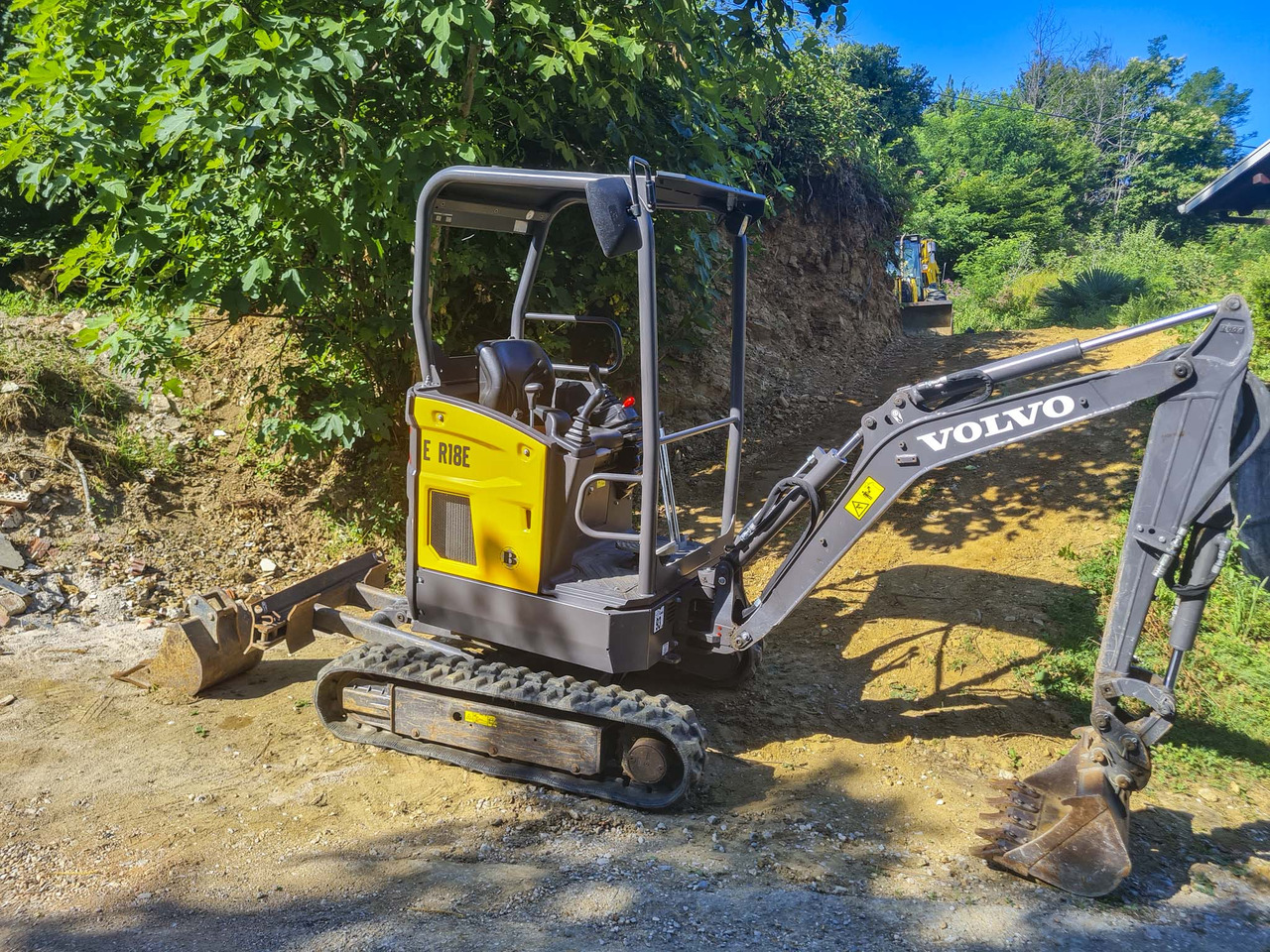 Volvo ECR18E - حفارة مصغرة: صور 4 Volvo ECR18E - حفارة مصغرة: صور 4