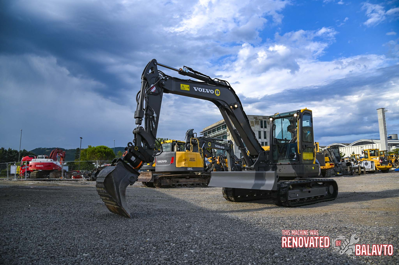 Volvo ECR88D - حفارة مصغرة: صور 3 Volvo ECR88D - حفارة مصغرة: صور 3