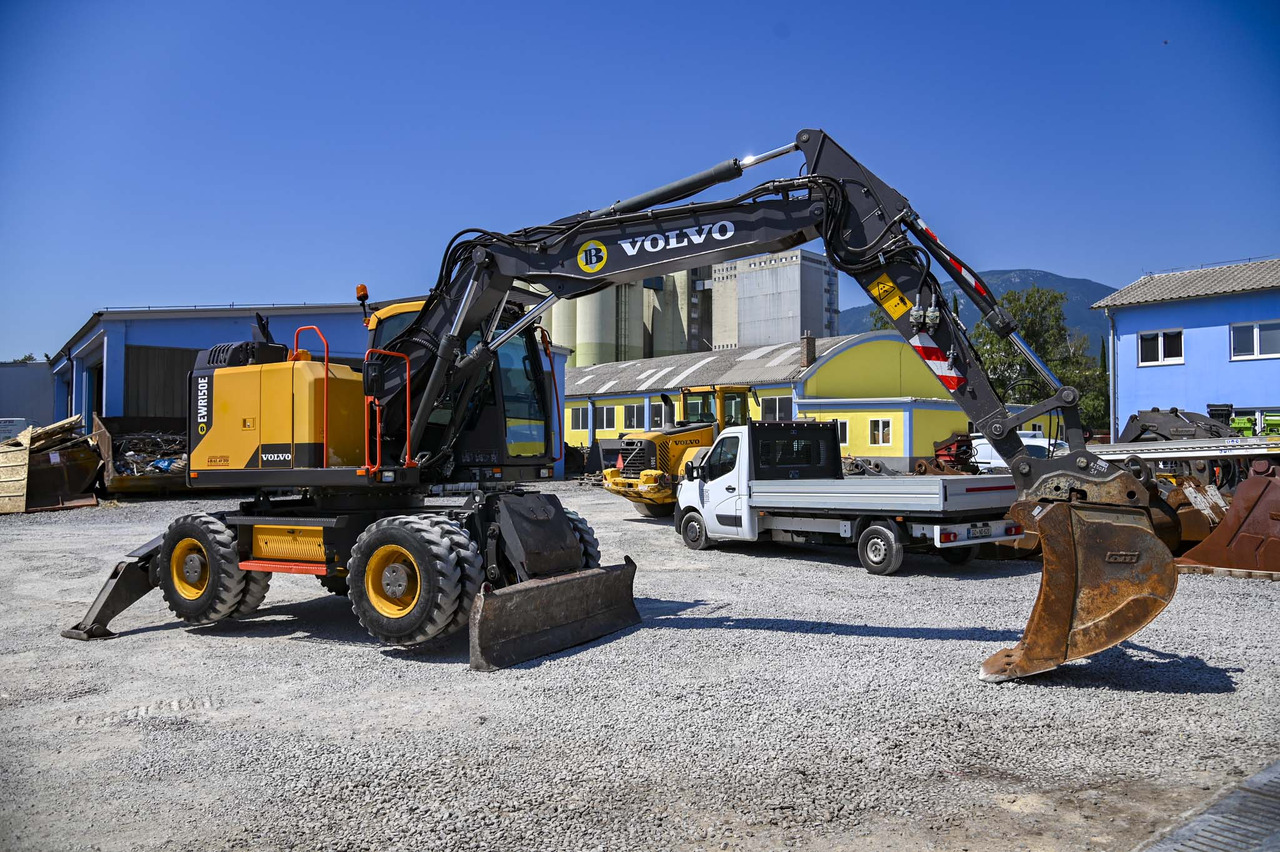 حفارة على عجلات Volvo EWR150E: صور 10