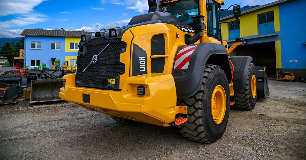 Volvo L110H - اللودر بعجل: صور 4 Volvo L110H - اللودر بعجل: صور 4