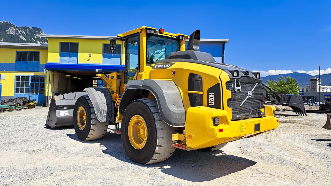 Volvo L120H - اللودر بعجل: صور 5 Volvo L120H - اللودر بعجل: صور 5