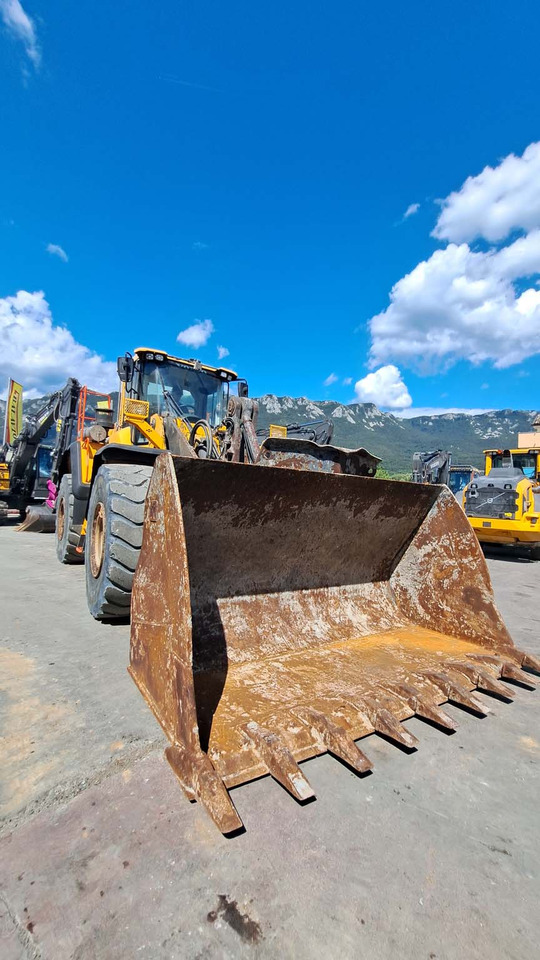 اللودر بعجل Volvo L150H: صور 18