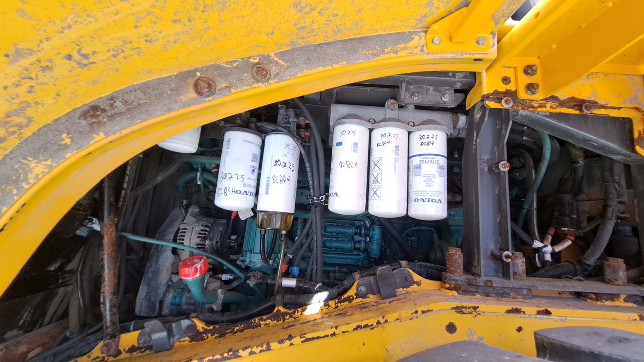 اللودر بعجل Volvo L150H: صور 28