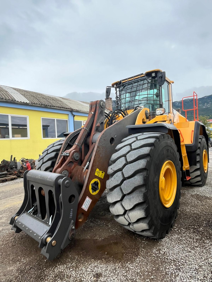 Volvo L220H - اللودر بعجل: صور 2 Volvo L220H - اللودر بعجل: صور 2