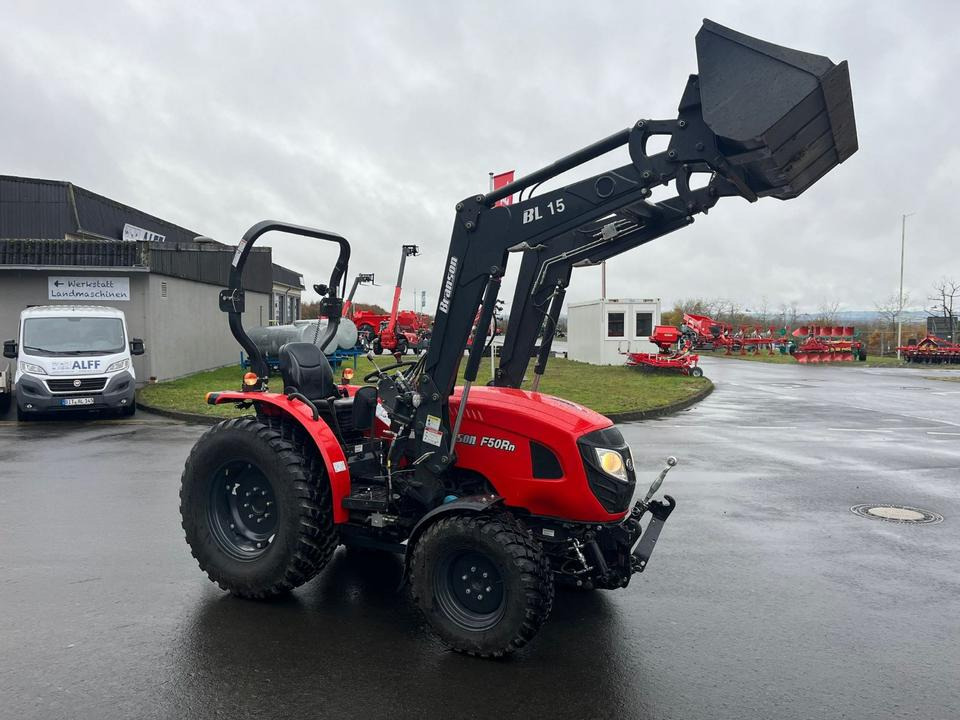 Branson F50RN Traktor, Frontlader, wenig Stunden, Fronthydraulik - جرار صغير: صور 3 Branson F50RN Traktor, Frontlader, wenig Stunden, Fronthydraulik - جرار صغير: صور 3