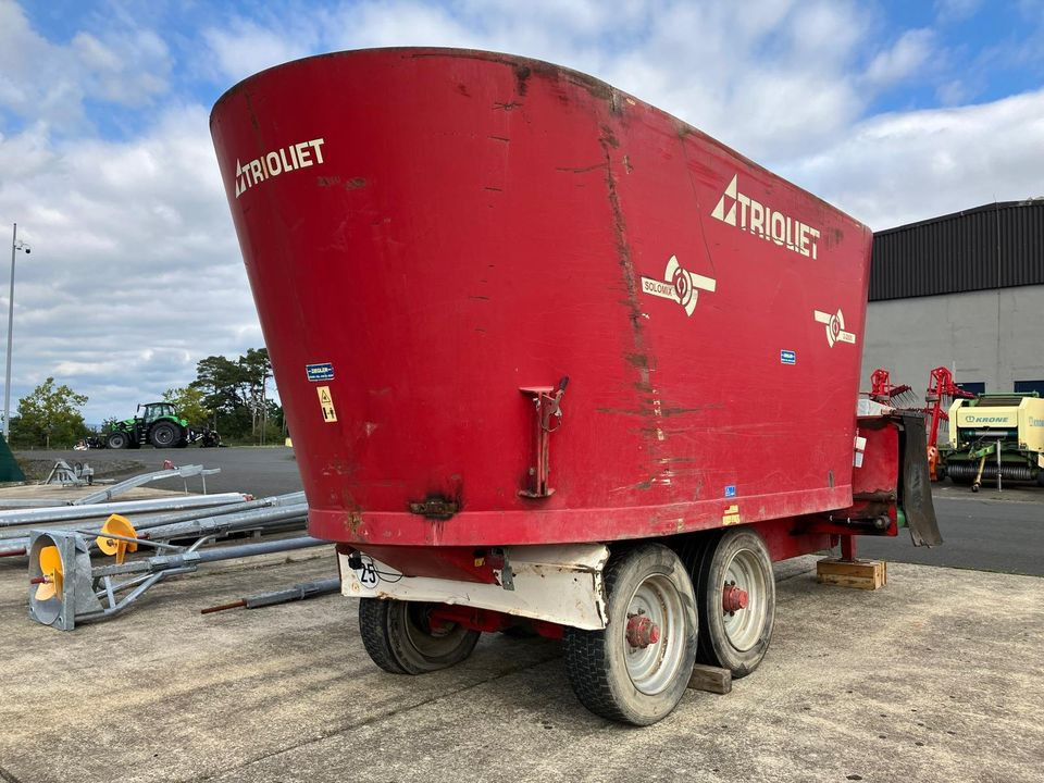 Trioliet Futtermischwagen Solomix 2 20 VLHT - آلة خلط وتوزيع الأعلاف: صور 4 Trioliet Futtermischwagen Solomix 2 20 VLHT - آلة خلط وتوزيع الأعلاف: صور 4