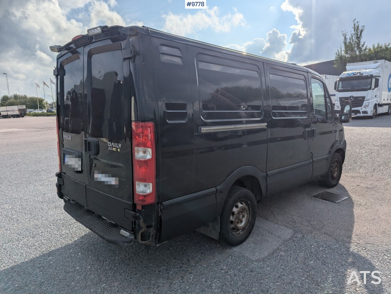 Box Truck Iveco Daily 29L12A V-300 - فان: صور 4 Box Truck Iveco Daily 29L12A V-300 - فان: صور 4