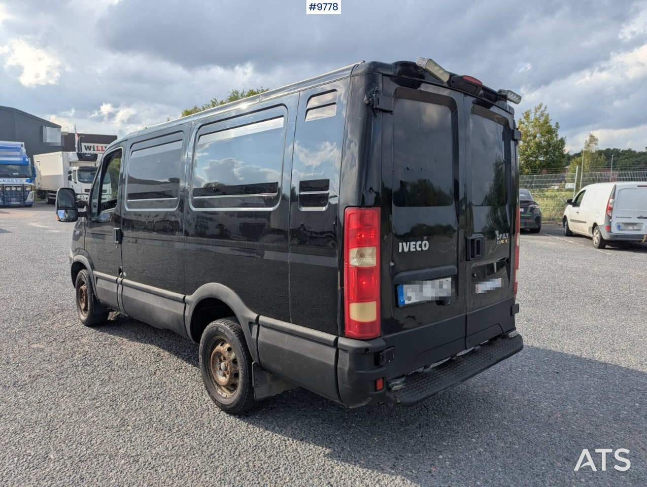 Box Truck Iveco Daily 29L12A V-300 - فان: صور 3 Box Truck Iveco Daily 29L12A V-300 - فان: صور 3