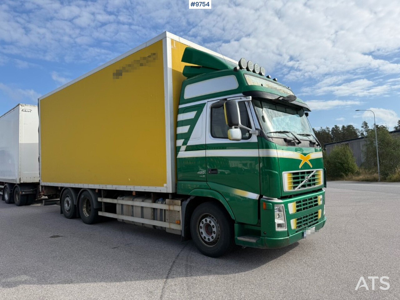 Box Truck Volvo FH 480 with 4-axle Ekeri trailer (VIDEO) - بصندوق مغلق شاحنة: صور 2 Box Truck Volvo FH 480 with 4-axle Ekeri trailer (VIDEO) - بصندوق مغلق شاحنة: صور 2