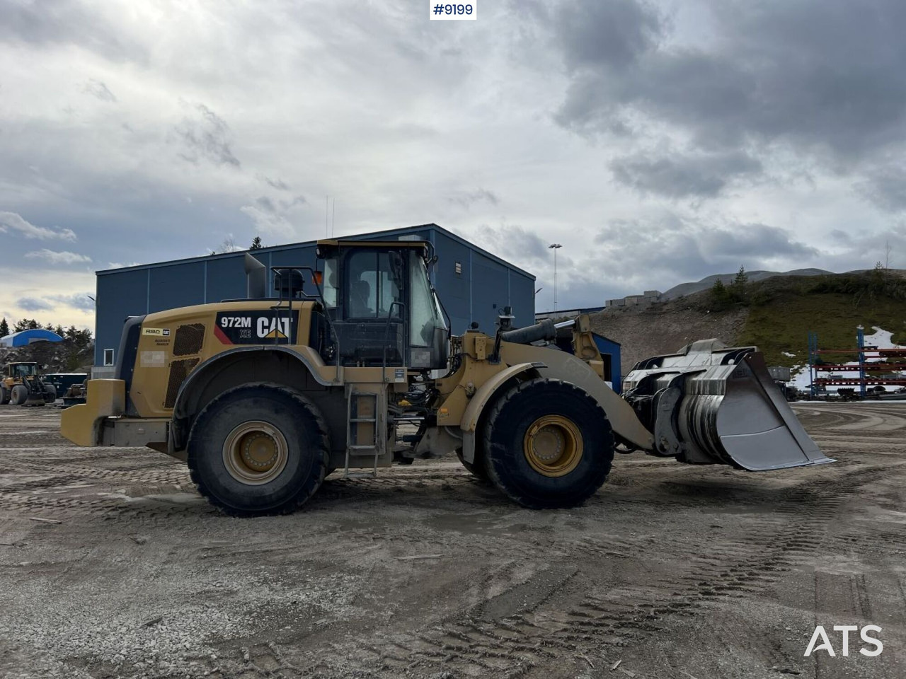 CAT 972 MXE Wheel loader with bucket (VIDEO) - اللودر بعجل: صور 2 CAT 972 MXE Wheel loader with bucket (VIDEO) - اللودر بعجل: صور 2