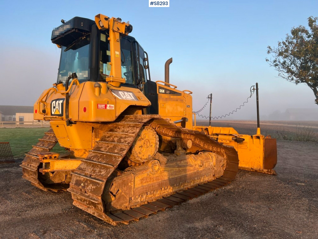 CAT CRAWLER DOZER D6N LGP with Icon gps80 Leica digging system (SEE VIDEO) - بلدوزر: صور 2 CAT CRAWLER DOZER D6N LGP with Icon gps80 Leica digging system (SEE VIDEO) - بلدوزر: صور 2