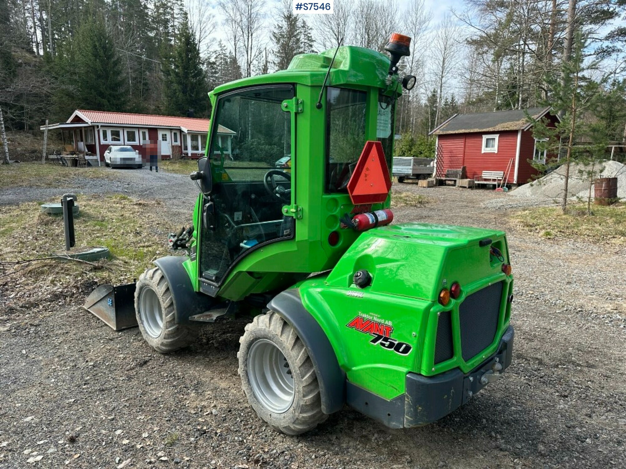 COMPACT LOADER, AVANT 750, WITH MANY TOOLS (SEE VIDEO) - لودر مفصلي صغير: صور 3 COMPACT LOADER, AVANT 750, WITH MANY TOOLS (SEE VIDEO) - لودر مفصلي صغير: صور 3