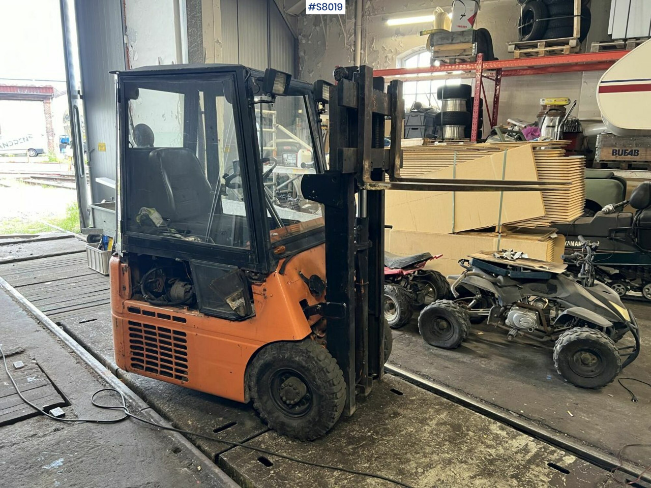 Forklift, Hyster, Petrol powerd - رافعة شوكية تعمل بالغاز: صور 3 Forklift, Hyster, Petrol powerd - رافعة شوكية تعمل بالغاز: صور 3