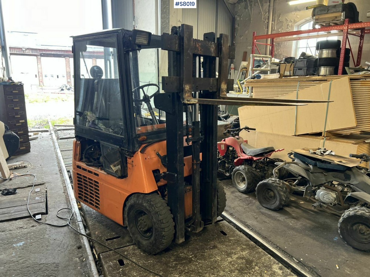 Forklift, Hyster, Petrol powerd - رافعة شوكية تعمل بالغاز: صور 1 Forklift, Hyster, Petrol powerd - رافعة شوكية تعمل بالغاز: صور 1