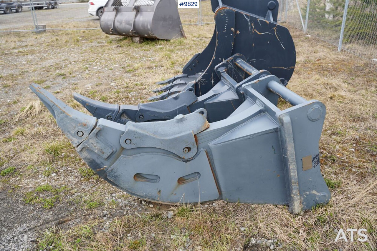 Hook S80 TOBA - حراث تحت التربة: صور 2 Hook S80 TOBA - حراث تحت التربة: صور 2