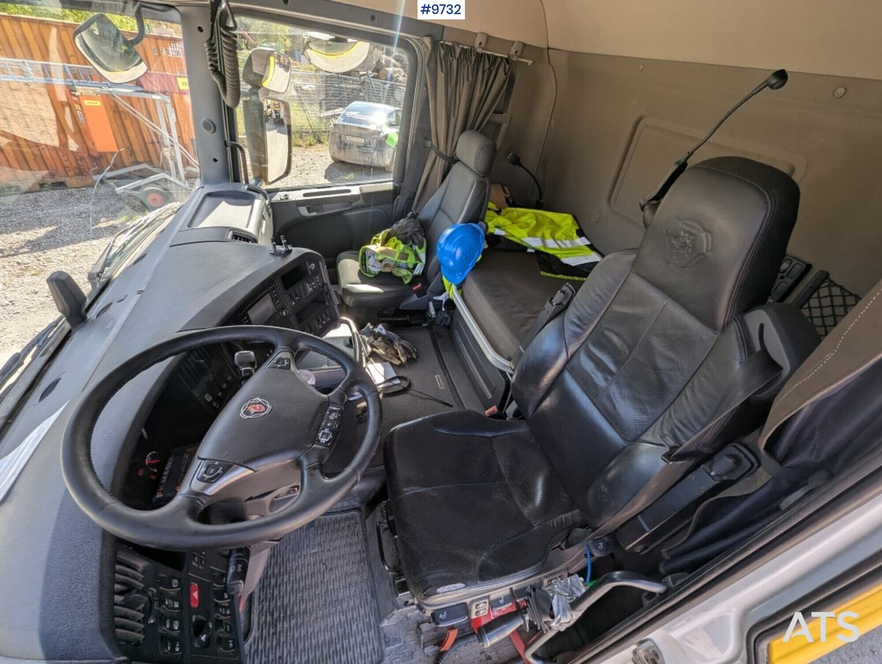 Hooklift Truck Scania R520 6x2 with flatbed - شاحنة ذات الخطاف: صور 5 Hooklift Truck Scania R520 6x2 with flatbed - شاحنة ذات الخطاف: صور 5