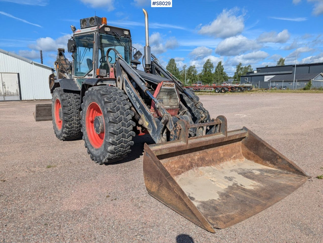 Huddig 1160 Backhoe loader - SEE VIDEO - حفار متعدد الاستخدام: صور 3 Huddig 1160 Backhoe loader - SEE VIDEO - حفار متعدد الاستخدام: صور 3