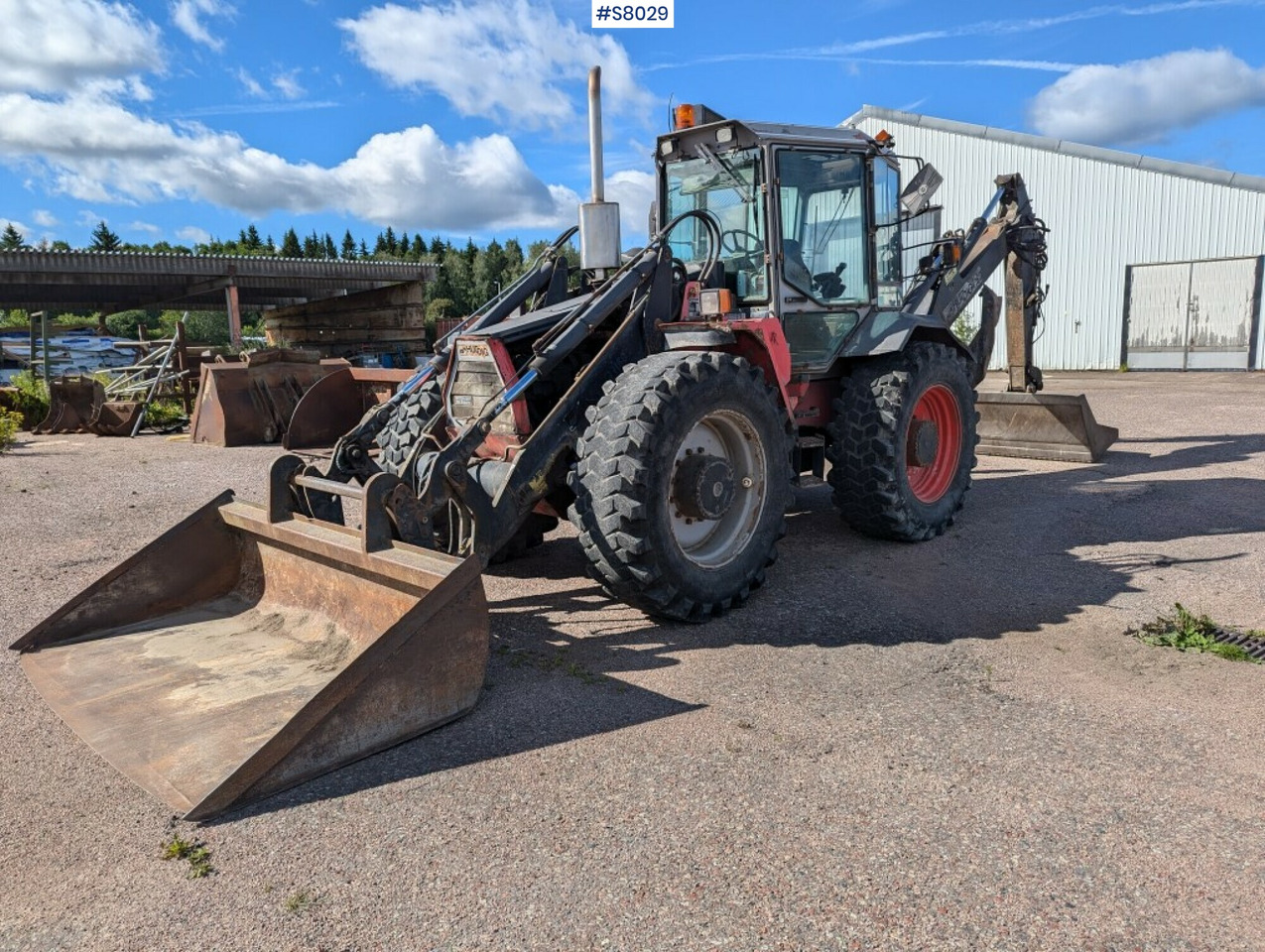 Huddig 1160 Backhoe loader - SEE VIDEO - حفار متعدد الاستخدام: صور 1 Huddig 1160 Backhoe loader - SEE VIDEO - حفار متعدد الاستخدام: صور 1